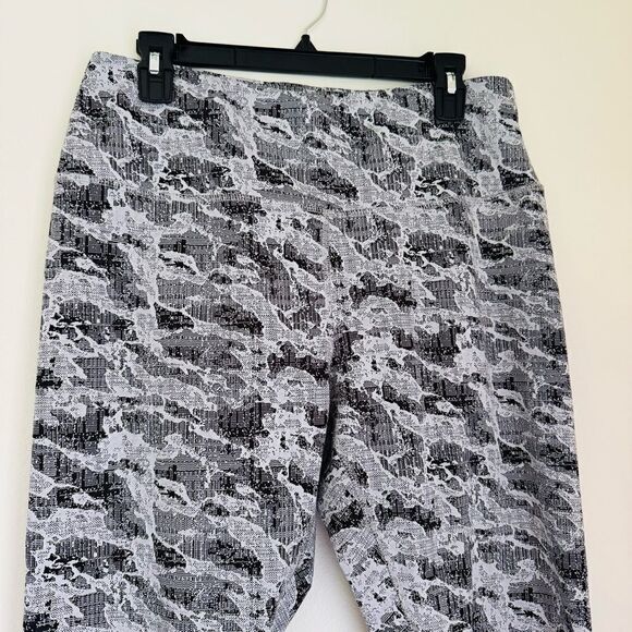Spyder Active Camo Pixeled Tech Core Fleece Legging
Size XL - Picture 5 of 5